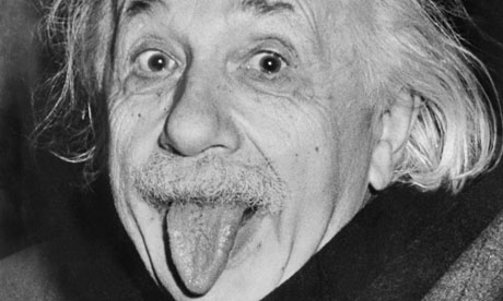 Albert-Einstein-sticking--008.jpg