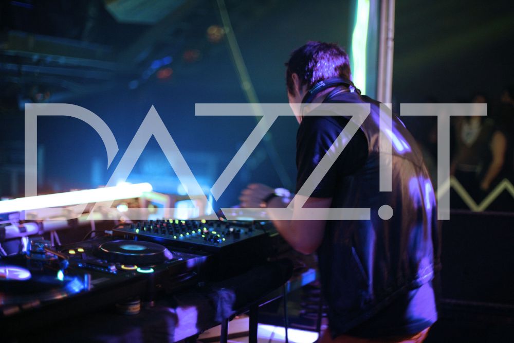 DAZZ2.jpg